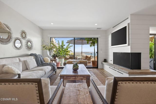 818 Caliente Lane, Ventura, CA 93001 — photo 11 of 88