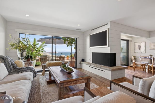 818 Caliente Lane, Ventura, CA 93001 — photo 13 of 88