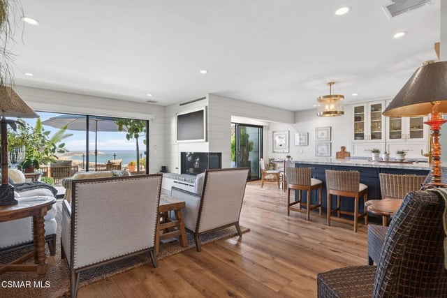 818 Caliente Lane, Ventura, CA 93001 — photo 15 of 88