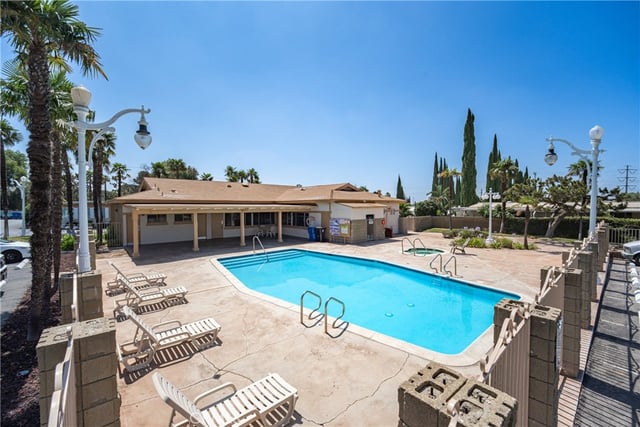 16079 Yarnell St B20, Sylmar, CA 91342 — photo 4 of 4