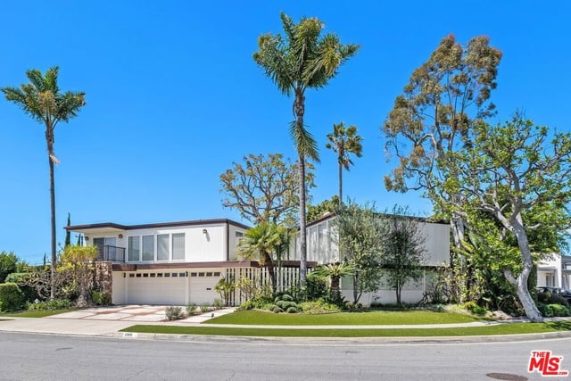 6505 S Halm Avenue, Los Angeles, CA 90056 — photo 2 of 40