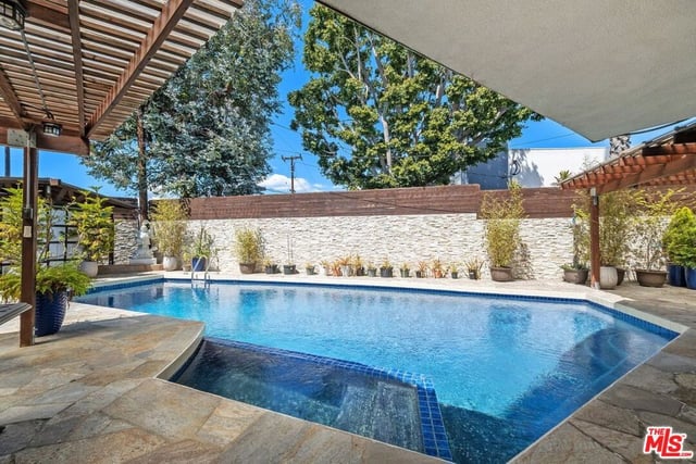 6505 S Halm Avenue, Los Angeles, CA 90056 — photo 36 of 40