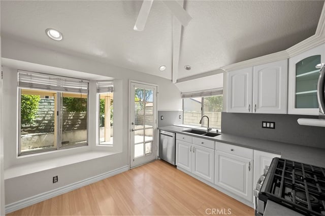22935 Banyan 277, Saugus, CA 91390 — photo 11 of 28