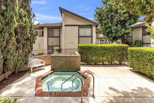 1340 E Hillcrest Drive 10, Thousand Oaks, CA 91362 — photo 22 of 24