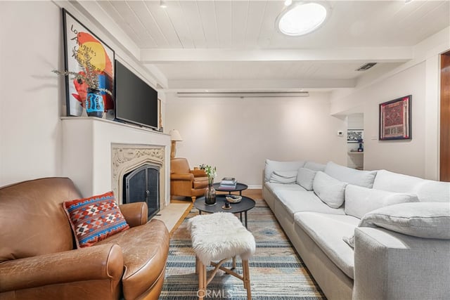 2361 Pelham, Los Angeles, CA 90064 — photo 8 of 35