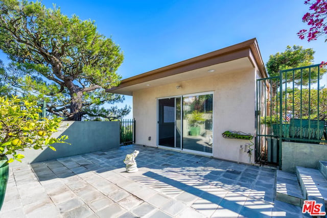 10924 Savona Road, Los Angeles, CA 90077 — photo 19 of 22