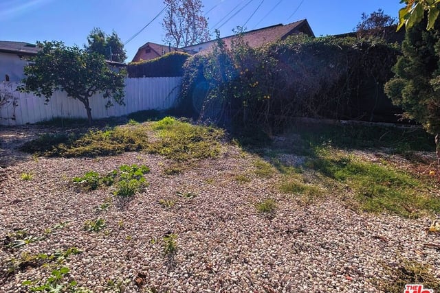 1109 N Chester Avenue, Inglewood, CA 90302 — photo 16 of 18