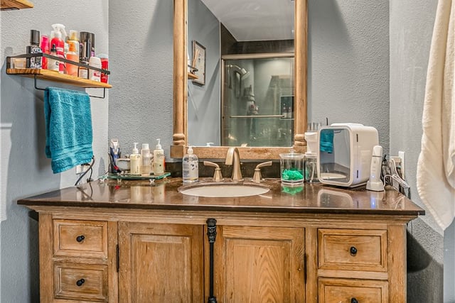 22170 James Alan Circle 1, Chatsworth, CA 91311 — photo 26 of 36