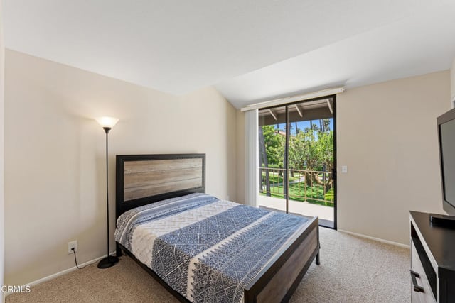 2167 Martinique Lane, Oxnard, CA 93035 — photo 18 of 39