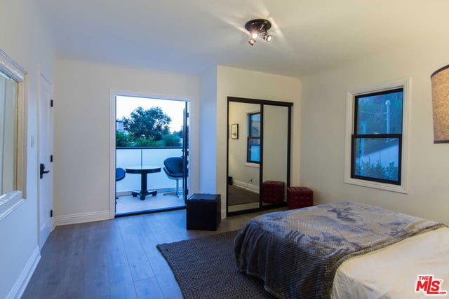 1601 Sunset Plaza Drive, West Hollywood, CA 90069 — photo 10 of 15