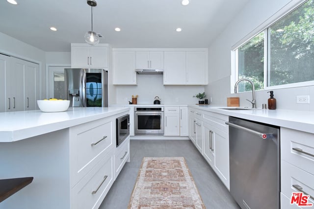 3753 Berry Drive, Studio City, CA 91604 — photo 17 of 50