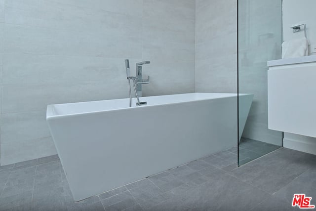 3753 Berry Drive, Studio City, CA 91604 — photo 29 of 50