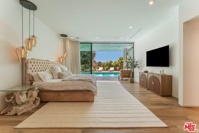9108 Alanda Place, Beverly Hills, CA 90210 — photo 14 of 33