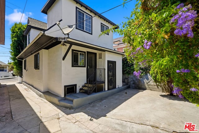 1646 S New Hampshire Avenue, Los Angeles, CA 90006 — photo 18 of 31