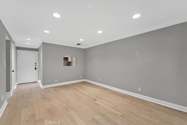 750 N Kings 114, West Hollywood, CA 90069 — photo 9 of 33