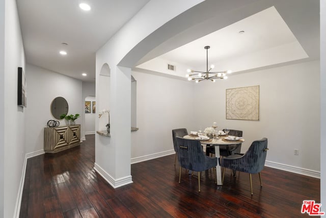 5057 Maplewood Avenue 202, Los Angeles, CA 90004 — photo 13 of 15
