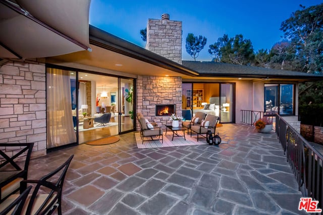 1131 Miradero Road, Beverly Hills, CA 90210 — photo 33 of 42