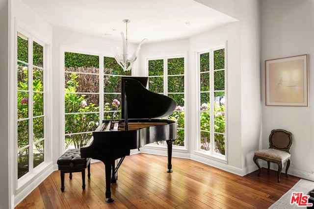 760 N Beverly Glen Boulevard, Los Angeles, CA 90077 — photo 10 of 44