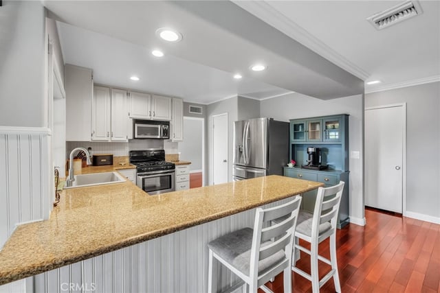 23041 La Granja, Valencia, CA 91354 — photo 20 of 54