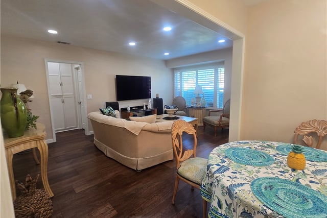 10613 Shellyfield, Downey, CA 90241 — photo 4 of 19