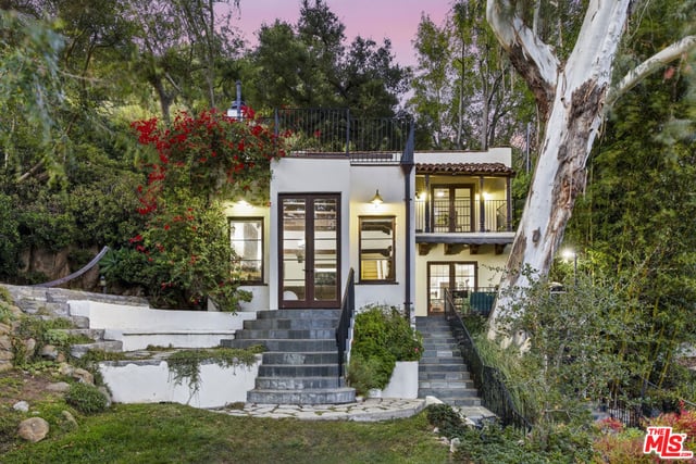 10037 Reevesbury Drive, Beverly Hills, CA 90210 — photo 3 of 28