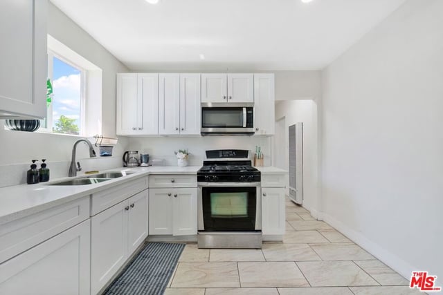 12219 S Central Avenue, Los Angeles, CA 90059 — photo 22 of 41