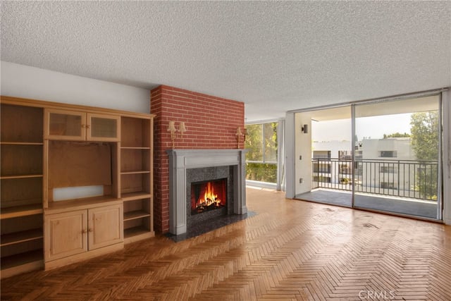 1340 S Beverly Glen Boulevard 211, Los Angeles, CA 90024 — photo 3 of 25