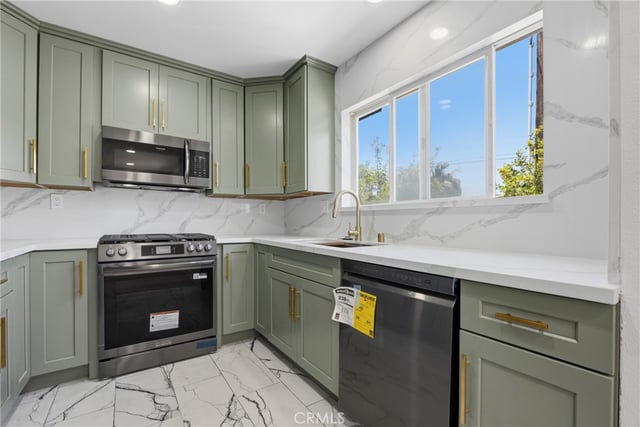 645 W Regent, Inglewood, CA 90301 — photo 11 of 29