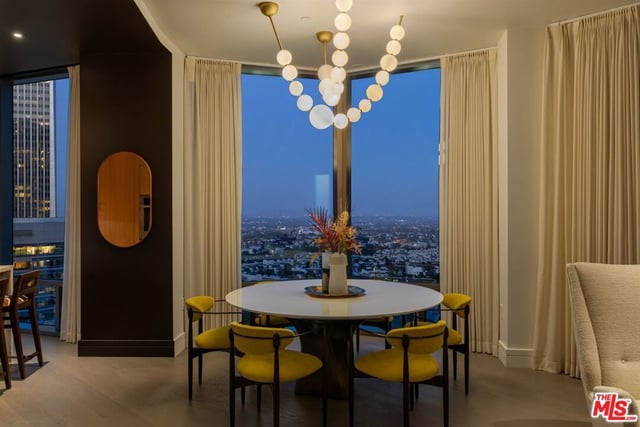 211 W Elm Court 17B, Los Angeles, CA 90067 — photo 4 of 33
