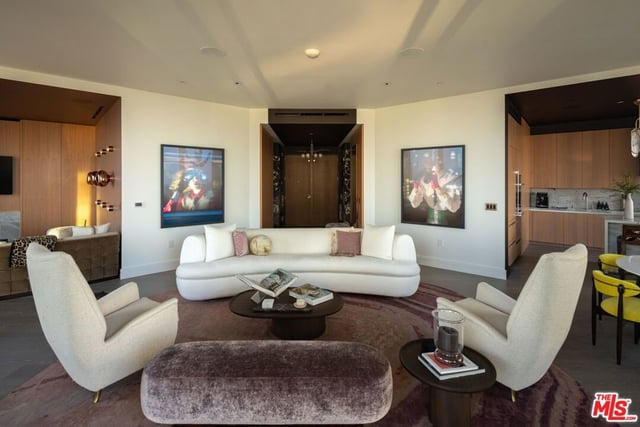 211 W Elm Court 17B, Los Angeles, CA 90067 — photo 8 of 33