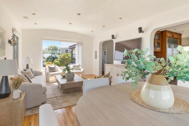 3756 Clayton Avenue W, Los Angeles, CA 90027 — photo 7 of 43