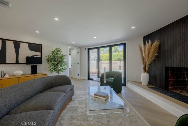 5710 Wilbur, Tarzana, CA 91356 — photo 11 of 41