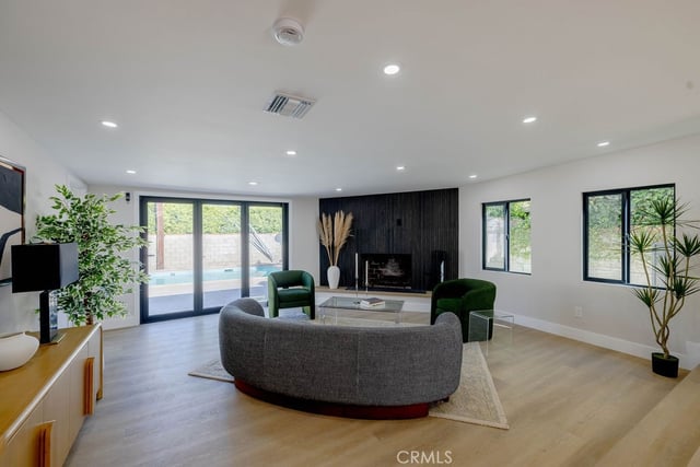 5710 Wilbur, Tarzana, CA 91356 — photo 9 of 41