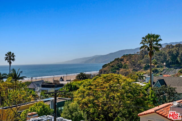 207 Ocean Ave Ext, Santa Monica, CA 90402 — photo 6 of 52