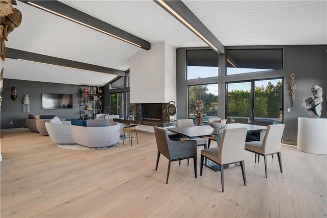 4326 Coronet Drive, Encino, CA 91316 — photo 11 of 54