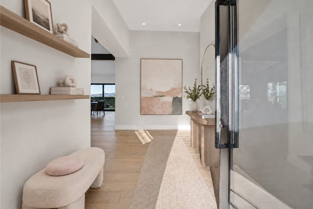 4326 Coronet Drive, Encino, CA 91316 — photo 4 of 54