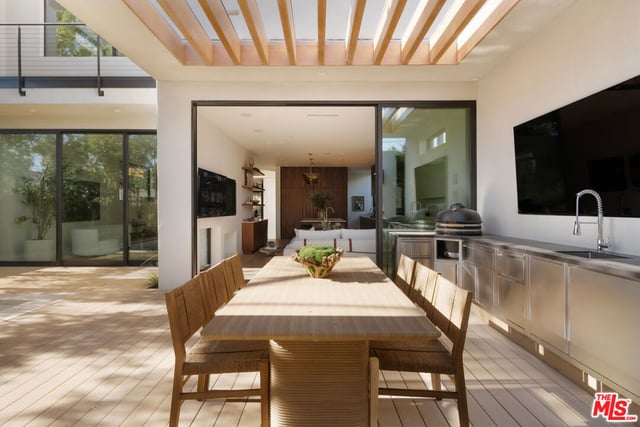 8906 Hubbard Street, Culver City, CA 90232 — photo 17 of 28