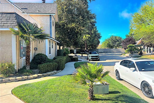 43639 Park Avenue, Lancaster, CA 93534 — photo 3 of 69