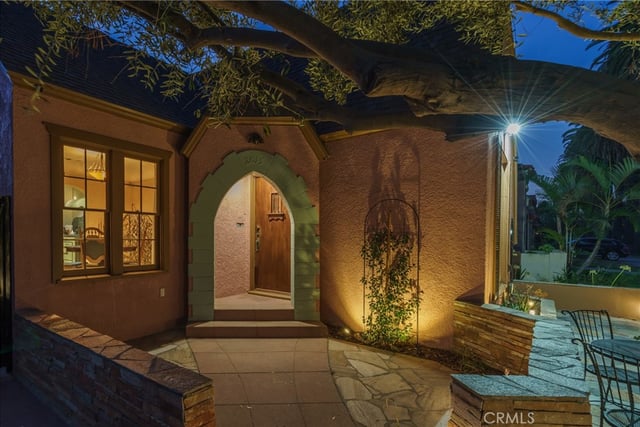 2015 San Francisco Avenue, Long Beach, CA 90806 — photo 3 of 75