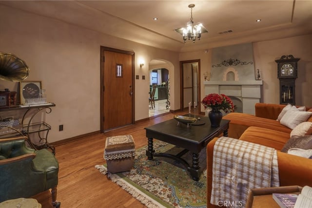2015 San Francisco Avenue, Long Beach, CA 90806 — photo 9 of 75