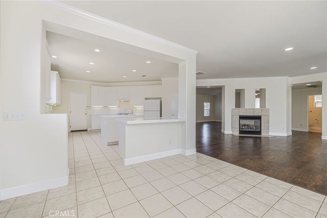 42327 42nd Street W, Quartz Hill, CA 93536 — photo 12 of 51