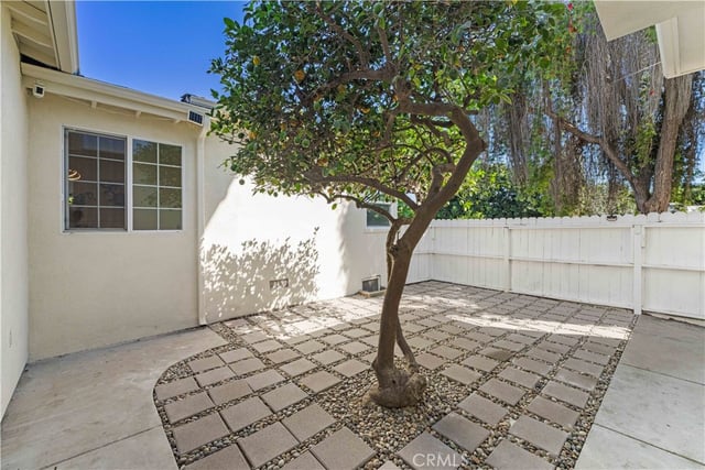 2759 S Barrington Avenue, Los Angeles, CA 90064 — photo 20 of 22