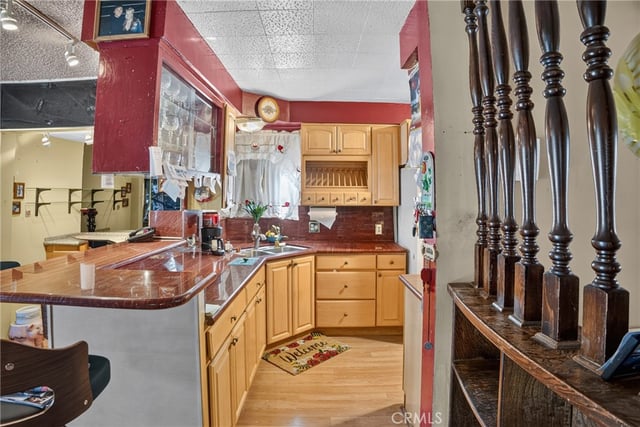 16042 Kittridge, Van Nuys, CA 91406 — photo 14 of 36