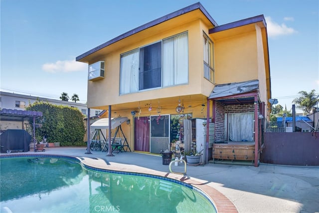 16042 Kittridge, Van Nuys, CA 91406 — photo 26 of 36