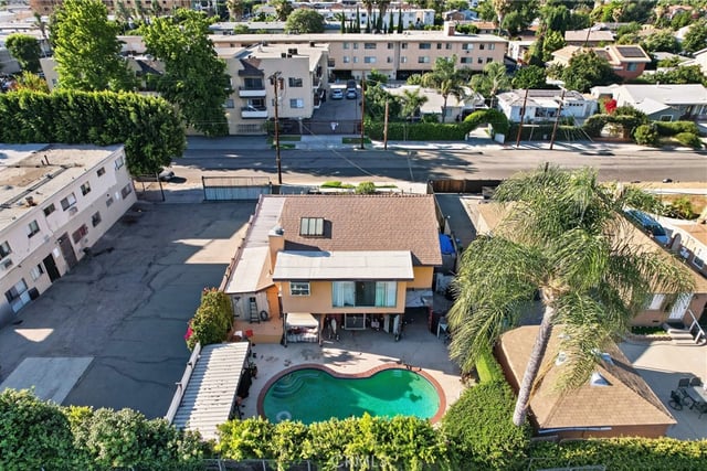 16042 Kittridge, Van Nuys, CA 91406 — photo 30 of 36