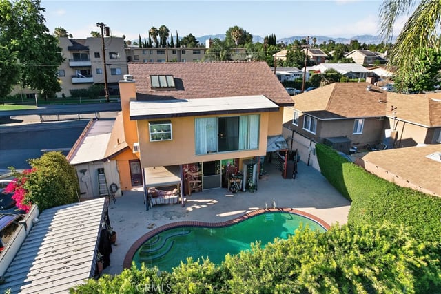 16042 Kittridge, Van Nuys, CA 91406 — photo 31 of 36