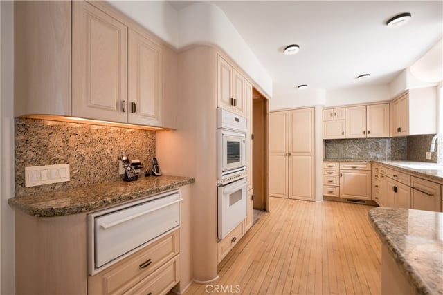 12023 Laurel Lane, Studio City, CA 91604 — photo 21 of 48