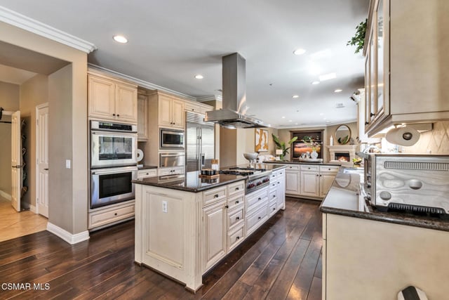 3936 Eagle Flight Drive, Simi Valley, CA 93065 — photo 11 of 32