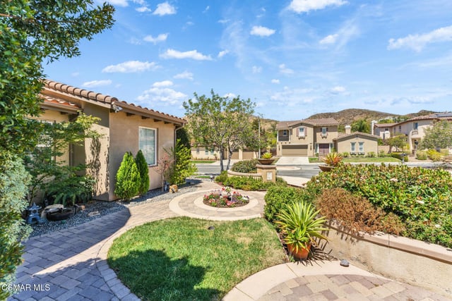 3936 Eagle Flight Drive, Simi Valley, CA 93065 — photo 3 of 32