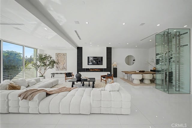 9459 Beverly Crest, Beverly Hills, CA 90210 — photo 13 of 71